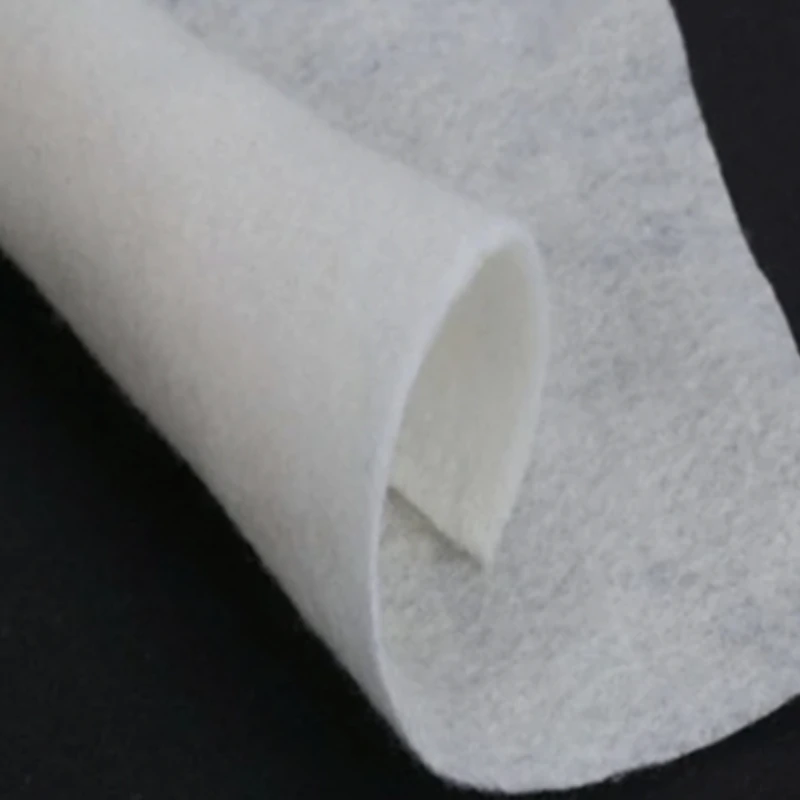 Tela no tejida médica punzonada para aplicaciones sanitarias