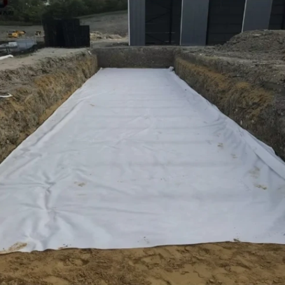 The Professional's Checklist: 7 Proven Factors for Selecting the Right Geomembrane Pond Liner in 2025